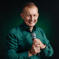 Vaidas  Kringelis Muzikantai / atlikėjai / vedėjai.