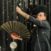 Nicholas Kin Magija Kuriama Jums