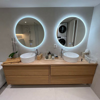 Meltglas Nestandartinių dušų, led veidrodžių, terasų, stiklinimas.