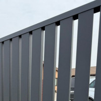 Indrė Visų tipų tvoros, vartai ir varteliai