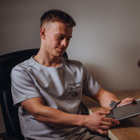 Karolis Čereška Kineziterapeutas į namus. Individuali kineziterapija