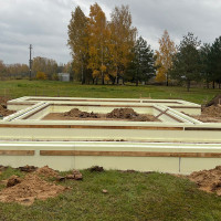 Pamatų įrengimas Pamatų liejimas ir betonavimo darbai
