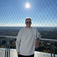 Adas Praspaliauskis Plytelių klijavimas