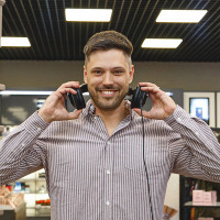 Edgaras Bomblauskas Vedėjas/dj viename - All inclusive