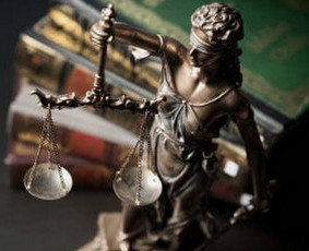 Profesionalios teisinės paslaugos ir patarimai - Teisinės paslaugos Teisinės paslaugos - Profesionalios teisinės paslaugos ir patarimai