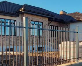 Kiemo vartai,tvoros,montavimas - Tvoros, vartai, montavimas Tvoros, vartai, montavimas - Kiemo vartai,tvoros,montavimas