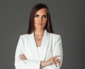 Teisinės paslaugos - Advokatės konsultacijos, atstovavimas.