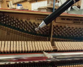 Muzikos instrumentų meistrai - Pianinų derinimas Kaune