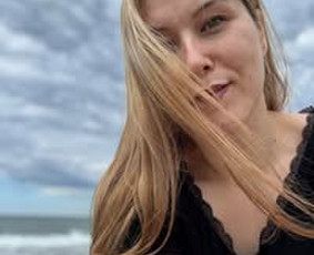 Kitos kategorijos - Auklė arba senjorų prižiūrėtoja su patirtim