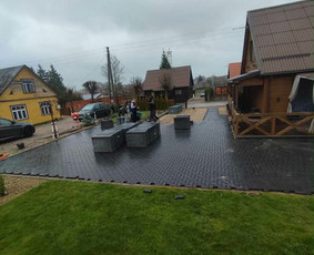 Trinkelių klojimas - Trinkeliu klojimas, bortu dėjimas, laiptu formavimas