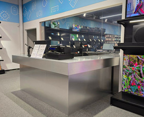 Mobiliųjų telefonų remontas - Skubus Apple, Samsung telefonų remontas &Scaron;iaulių Akropolyje.