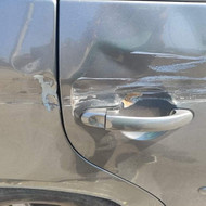 Ieškau auto dažymo ir lyginimo meistro