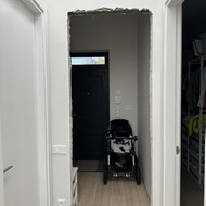 Koridoriuje padaryti arką durų nišoje