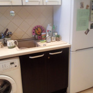 Virtuvės sienų plytelių klojimas, sienų ir lubų dažymas