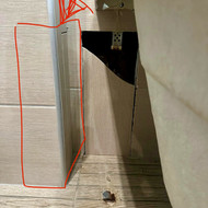 Ieškomas meistras, kuris įrengtų dureles nestandartiškam priėjimui prie skaitiklių