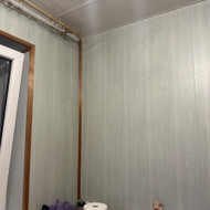Reikalinga nudažyti virtuvės ir koridoriaus sienias