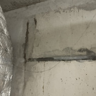 Vandens mazgo sienos valymas,gruntavimas,hidroizoliacijos padengimas