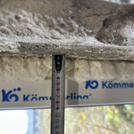 Angokraščiu apdaila gibsu