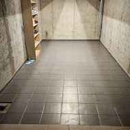 ~17kv.m garažo plytelių fugavimas epoxy fuga