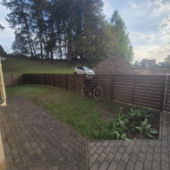 Kieme reikia perkloti trinkeles, naujai įrengti veją