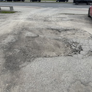 Aikštelės duobių šalinimas, šulinių dangčių sudėjimas Kaune, Aleksote