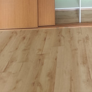Noriu keisti seną laminatą ir perdažyti sienas