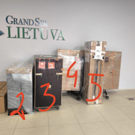 Reikia pervežimo su liftu ir pakrovimo darbais, 2 žmonės reikalingi