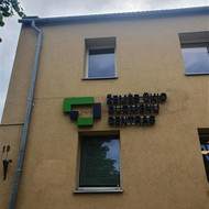 Reikia nuvalyti vieną langą 2 aukšte Klaipėdoje,senamiestyje.