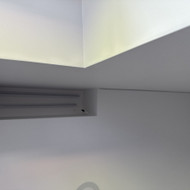 Led lempos uzuolaidu nišose