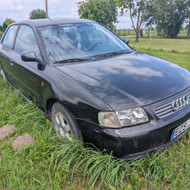 Audi A3 1.9 TDi 81 kW 2000 m. lieti ratai, apynaujos padangos, elektros paketas oro kondicionierius.