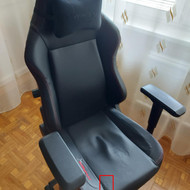 Plyšta kompiuterinės kėdės oda