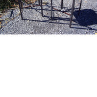 Reikalingi 3 - 4 metaliniai urban stiliausi baro stalai