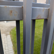 Metalinės tvoros perdažymo darbai