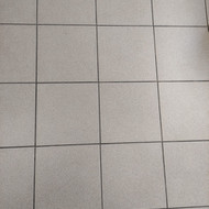 Vidaus plytelių valymas