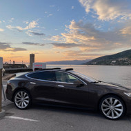 Ieškau kas galėtų apklijuoti chromuotas automobilio dalis