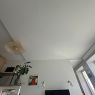 Elektriko - išvesti laidui ir pakabinti šviestuvui