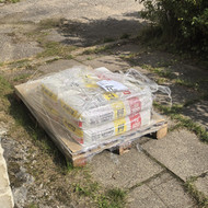 Įnešti 4 maišus statybinio tinko po 30 kg į rūsį