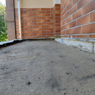 Reikia išbetonuoti balkonus