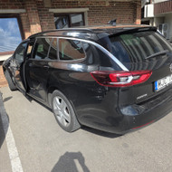 Parduodu daužtą Opel Insignia