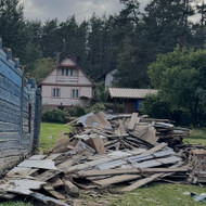 Medžio atlieku isvezimas (Reikalingas 40 kub.m. konteineris)