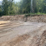 Atraminė siena 35m ilgio x 1.7m aukščio.