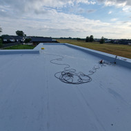 Parapeto skardinimas terasos stoginės įrengimas