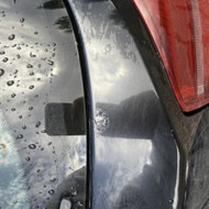 Rūdelė and bagažinės dangčio