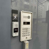 Sutaisyti arba pakeisti domofoną