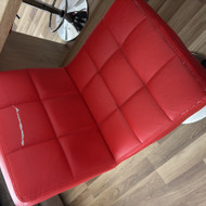 Pervilkti 4 baro kėdes