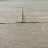 Pakeisti tris laminuotu grindu dailylentes