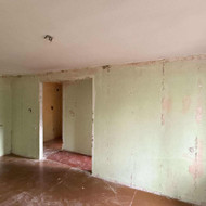 Buto sienų šlifavimo, dažymo, plytelių klijavimo