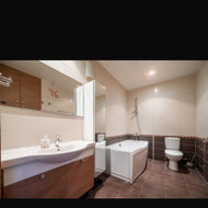 Meistro vonios karnizui pakabinti