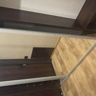 Pakeist spintoje stumdomų durų guolį