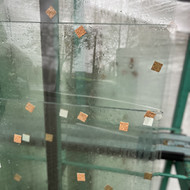 Reikalingi asmenis galintis į 3a užnešti stiklus